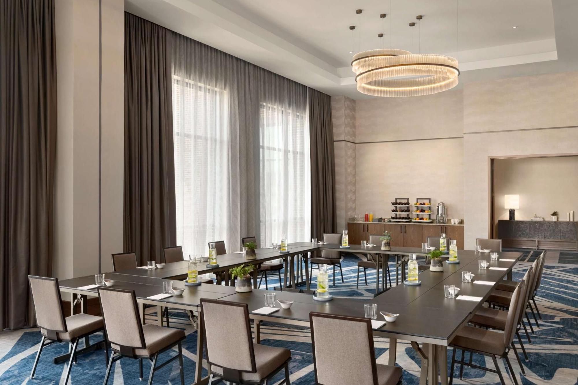 Valley Hotel Homewood Birmingham - Curio Collection By Hilton Екстериор снимка