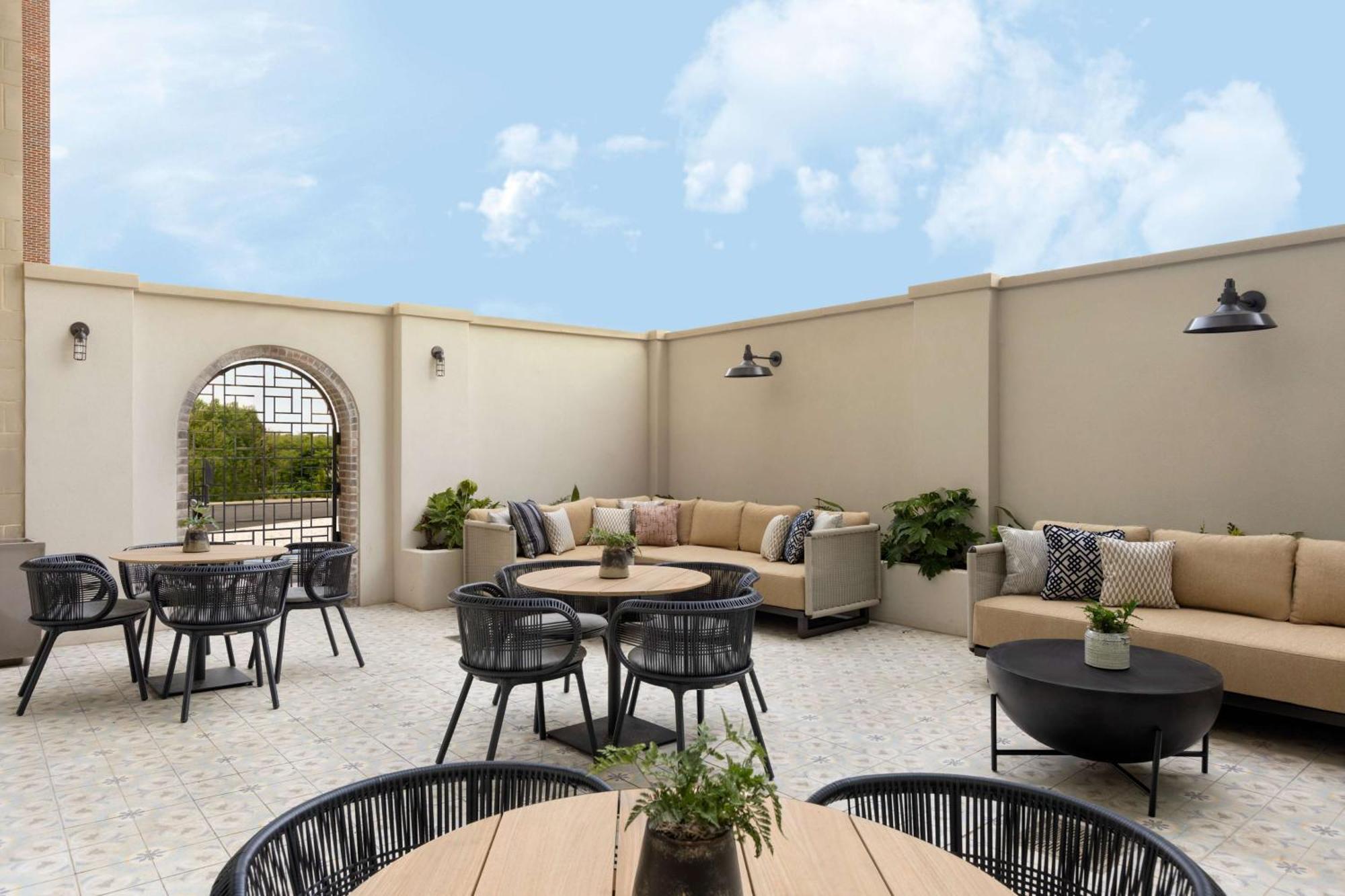 Valley Hotel Homewood Birmingham - Curio Collection By Hilton Екстериор снимка